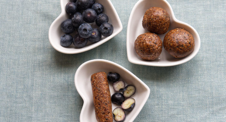 Baby-friendly Blueberry and Chia Bliss Balls