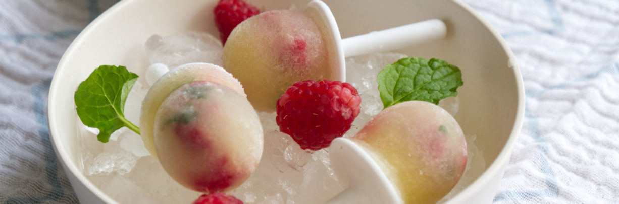 Baby-friendly chamomile, raspberry and apple ice lollies